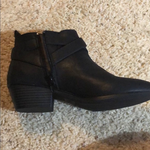 Aldo black booties - Picture 3 of 4